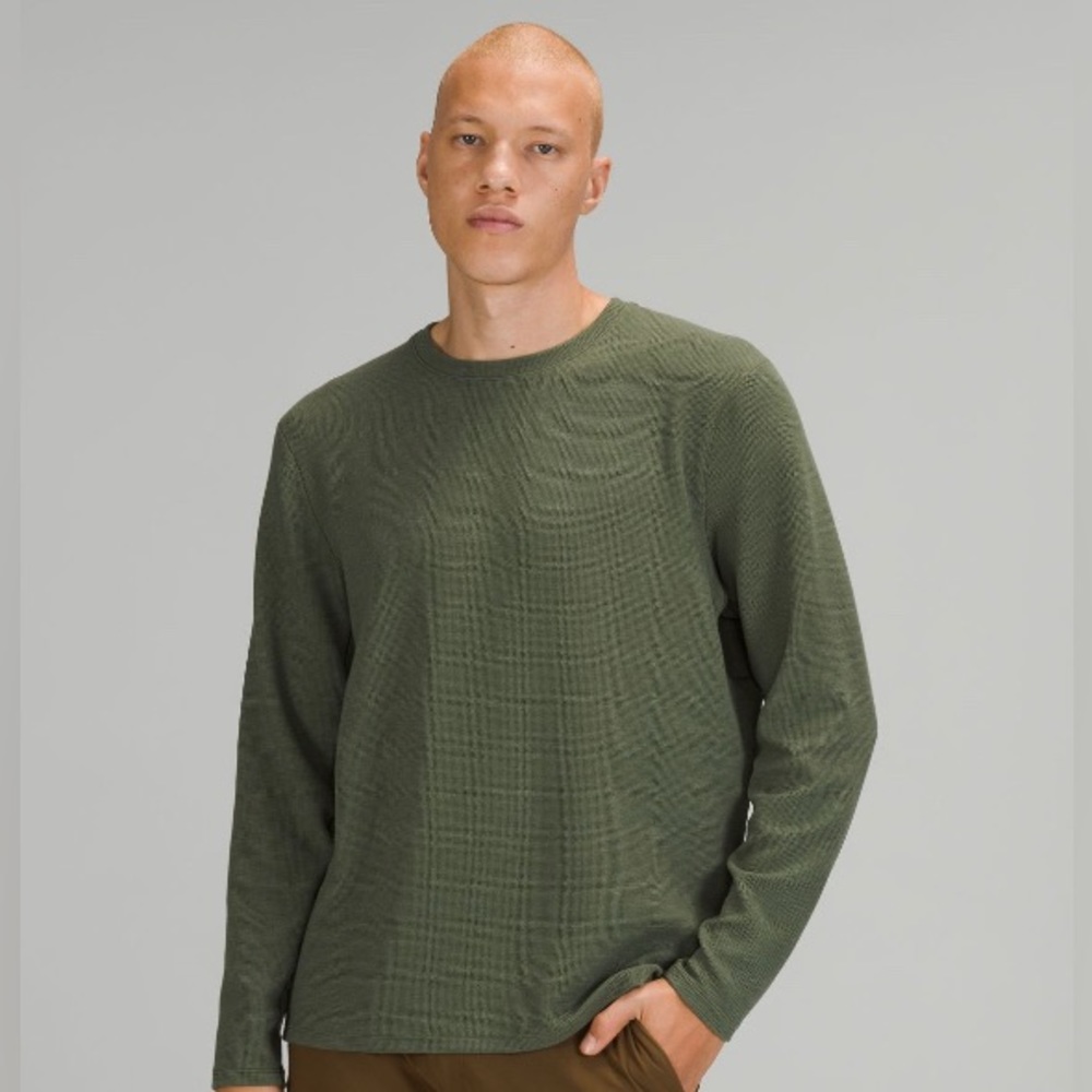 NWT Lululemon Crew Top Size XS